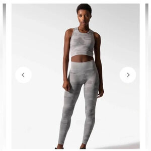 Jed North new without tags leggings size XS to S grey camo​